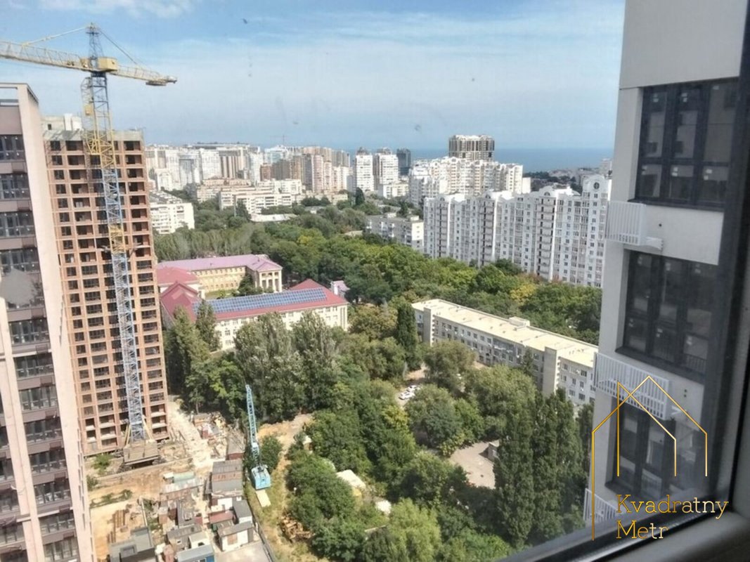 Просторная 1-комнатная квартира в ЖК «Модерн» — photo 1