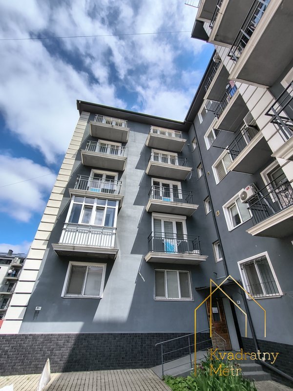 Продам просторную 1-комнатную квартиру в малоквартирном новострое на ул. Картамышевская — photo 1