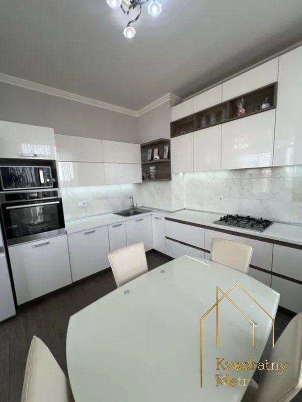 Продам 2 ком. квартиру в ЖК 12 Жемчужина! — снимка 4